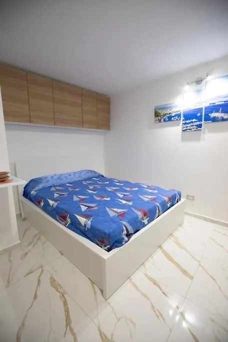 Appartamento Concordia House Centro Storico Napoli 0*,  Italia