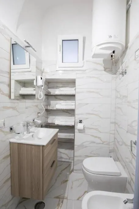 Appartamento Concordia House Centro Storico Napoli 0*,  Italia